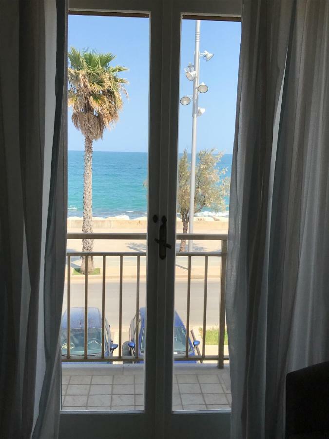 Intero Appartamento " Sea Breeze" Mola di Bari Dış mekan fotoğraf